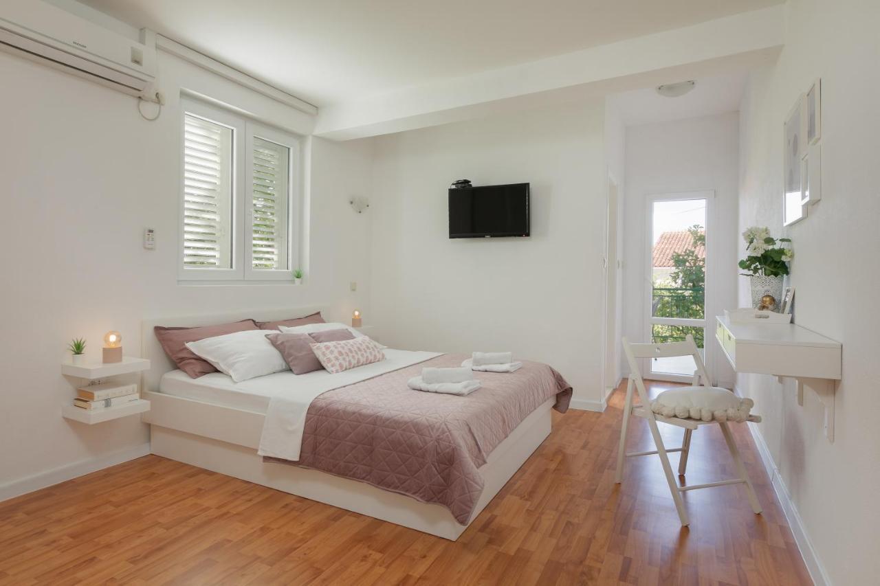 Apartman & Joy Of Life In Makarska