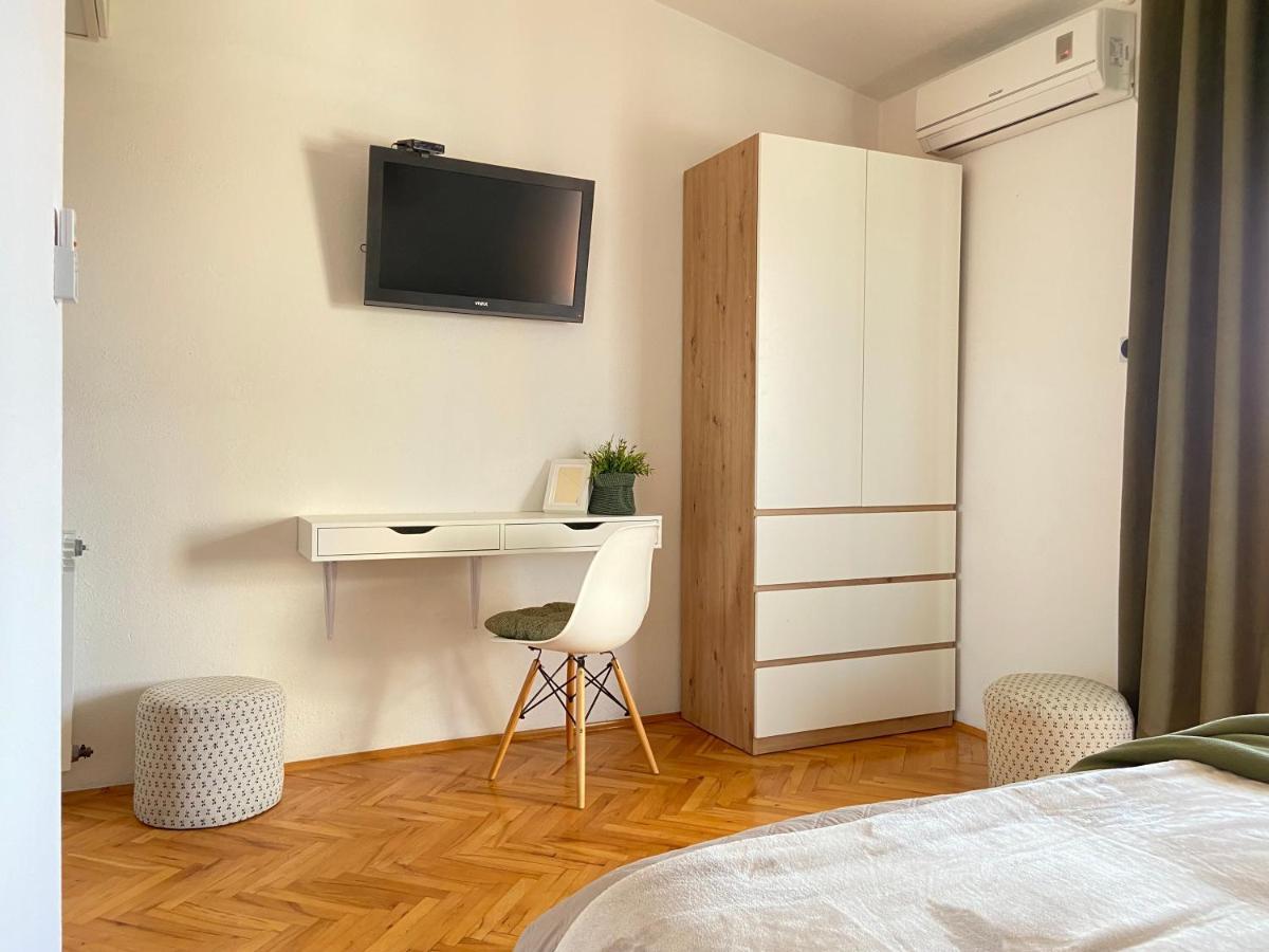 Apartman & Joy Of Life In