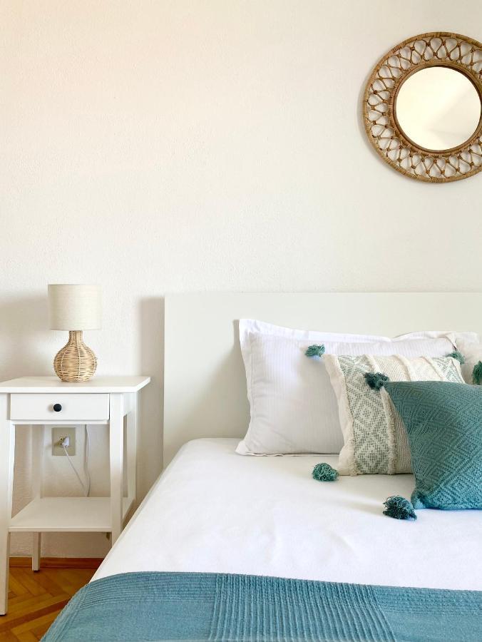 Apartman & Joy Of Life In